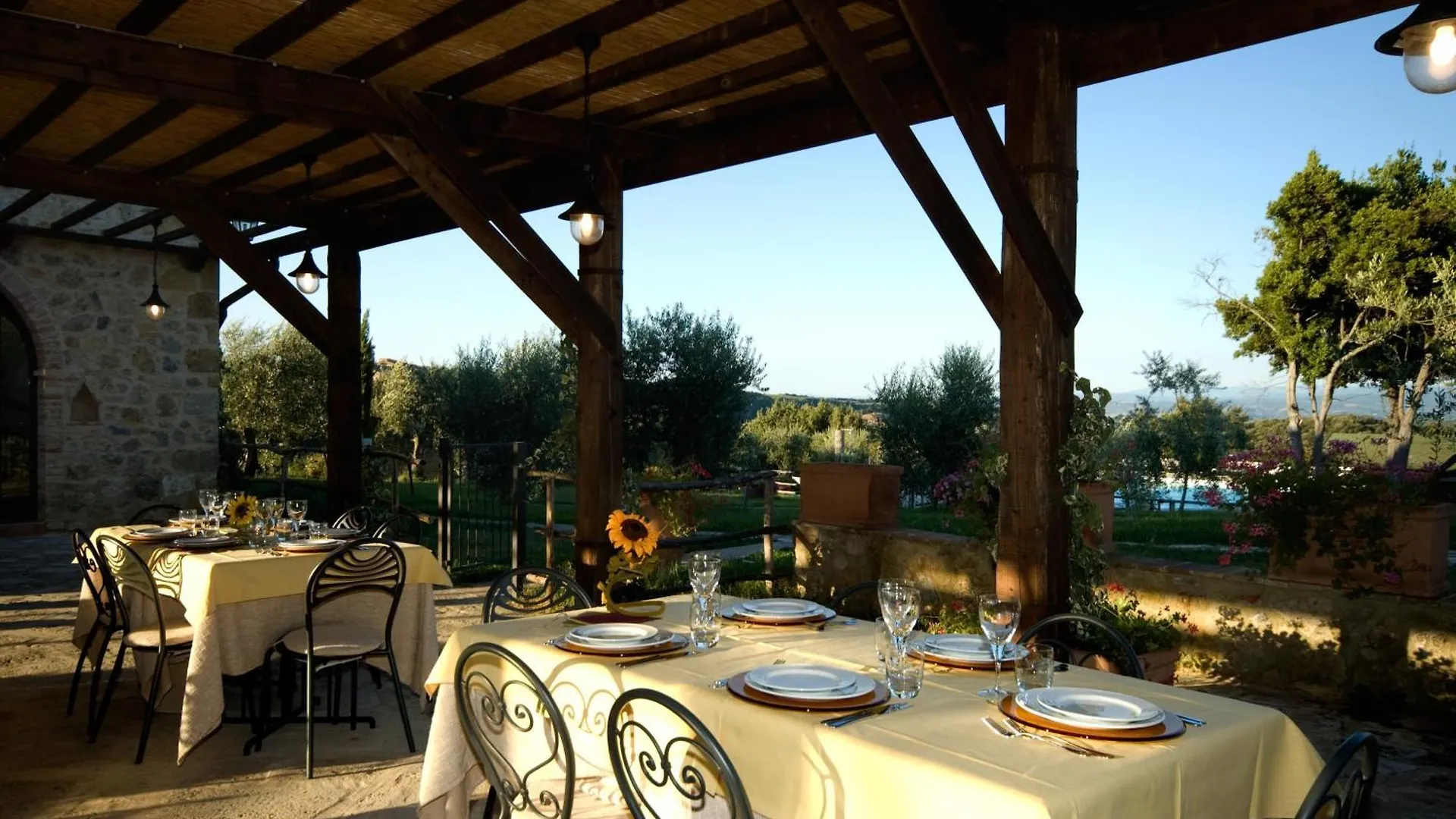 Tenuta Decimo - Il Borgo Di Mariano San Gimignano 0*,  Itálie